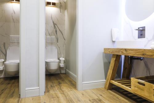 CENTRO MOBILI SPOL. S R.O. | CLOCK COFFEE BAR