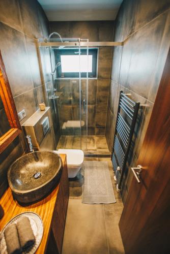 LUCIA MIKITOVÁ, ŠTÚDIO INTERIÉROVÉHO DIZAJNU | CHATA SLOVIANKA HTTPS://WOODPARK.SK/