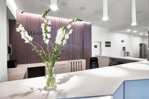 MGR. ART. PATRIK BUJŇÁK - FURNICOOLTURE, IČO: 51446636 | HOTEL ARÉNA