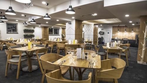 MGR. ART. PATRIK BUJŇÁK - FURNICOOLTURE, IČO: 51446636 | HOTEL ARÉNA