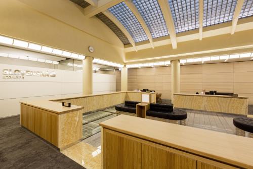 SIEBERT + TALAŠ, SPOL. S R.O. | REKONŠTRUKCIA POBOČKY SLOVENSKEJ SPORITEĽNE, NÁMESTIE SNP, BRATISLAVA