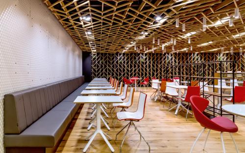 SUCHÁNEK, ARCHITEKTONICKÁ KANCELÁRIA | GASTRO PASÁŽ