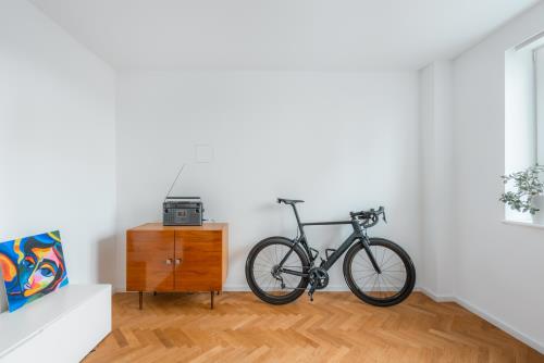 ABRAMA ARCHITEKTI | BYT KARADŽIČOVA