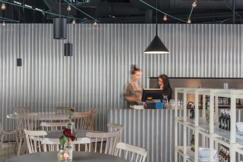 GUTGUT, GRAU | SOHO AU