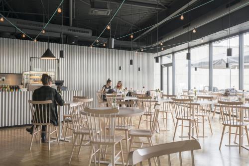 GUTGUT, GRAU | SOHO AU