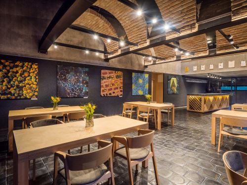 ATELIER RUSNÁK | DEGUSTAČNÉ PRIESTORY VINÁRSTVA PREDIUM VRÁBLE