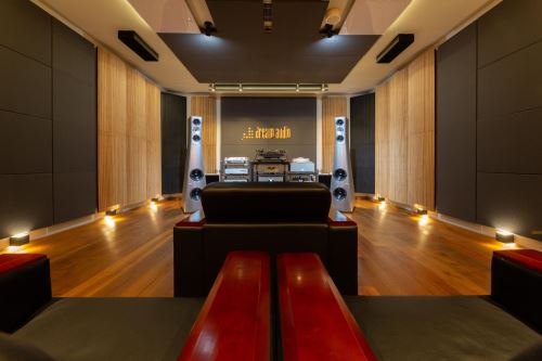 INGSITU S.R.O. | DREAMAUDIO - SHOWROOM