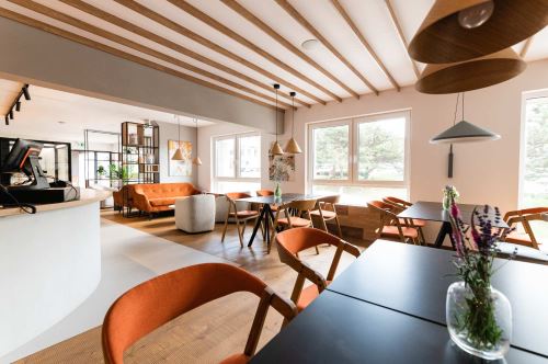 LIVELLO | SALIÓ. NITRA