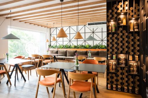 LIVELLO | SALIÓ. NITRA