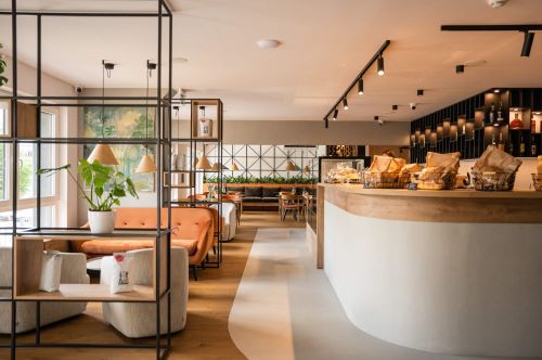 LIVELLO | SALIÓ. NITRA