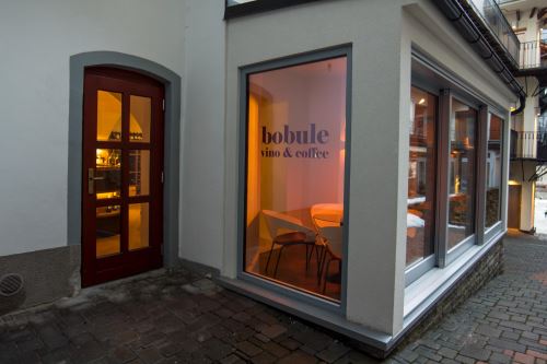 PJURE | ÚTULNÁ VINÁREŇ BOBULE V CENTRE MESTA